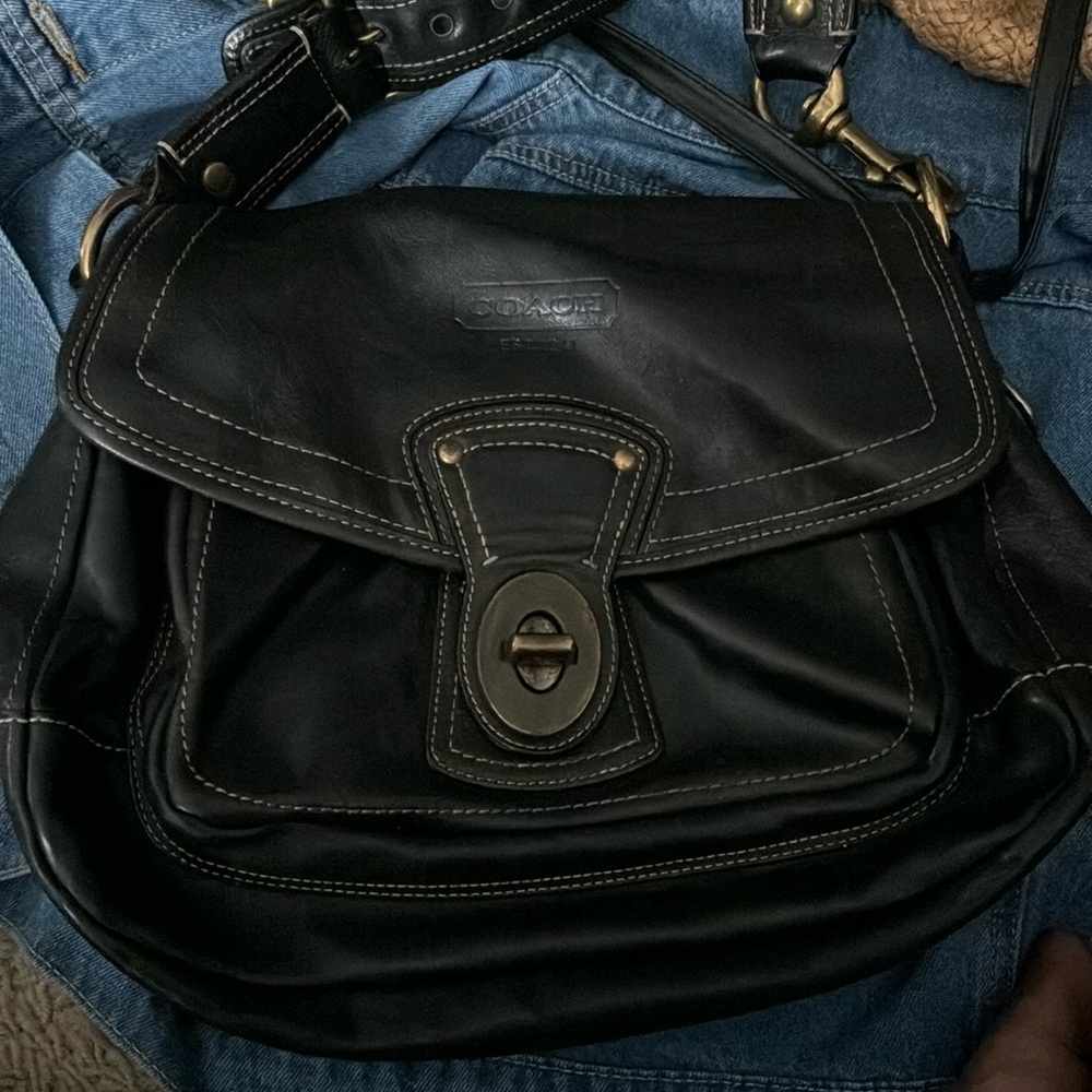 Black Leather Vintage Pre Loved Coach Bag